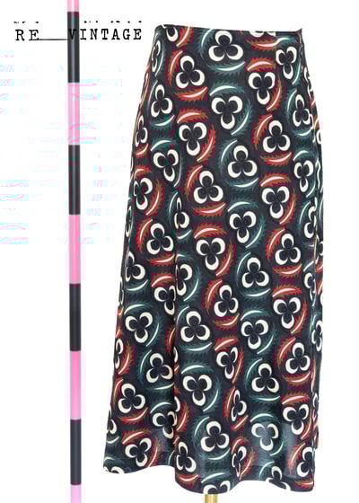 鋪克梅花薄款及膝裙1