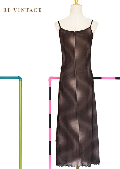 黑咖啡波紋立體拉花細肩帶長洋裝12