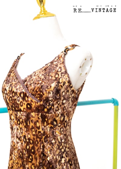 辣辣豹紋絨布長版洋裝11