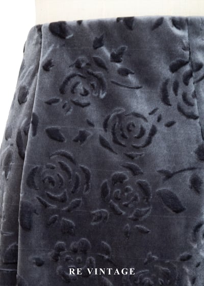 暮色中の壓印玫瑰絨布長裙（24-26"）11