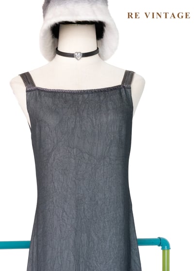 極簡主義 - 灰美人格紋肩帶長洋裝3