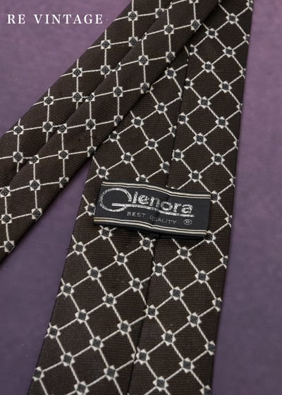 深褐色菱格紋氣質領帶6