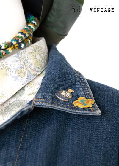 黑色袖珍小花刺繡深藍牛仔外套8