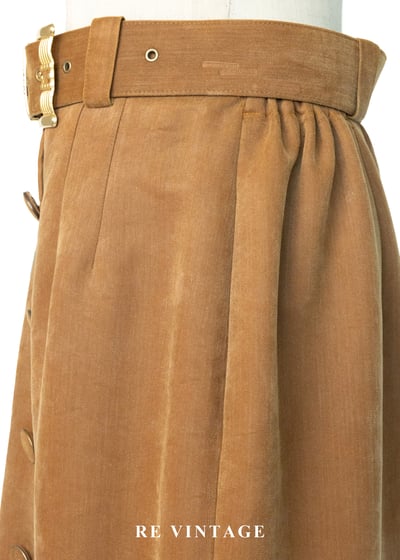 焦糖色澤高腰排釦美裙（26-29"）7