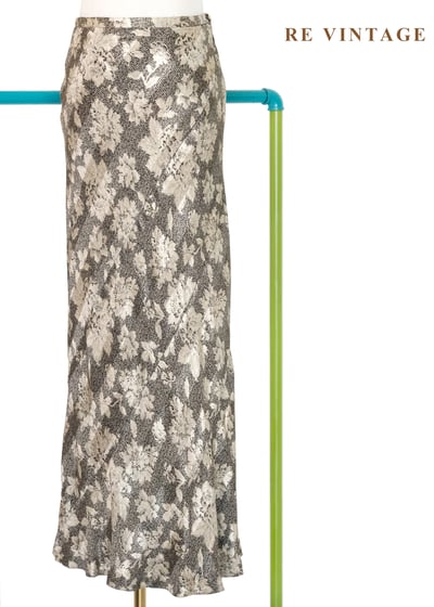 珠光古典花卉貼臀長裙（26"）1