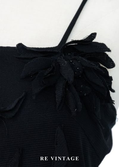 夜色交響曲 - 立體花卉不對稱細肩帶背心4