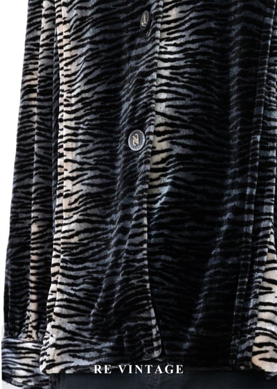 銀黑虎斑絨布長袖上衣8