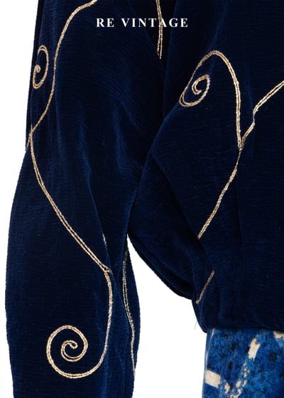 金線旋舞短版絨布外套8