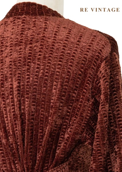 琥珀流光紋理絨布長洋裝14