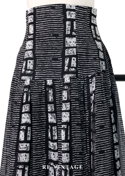 Black & White 幾何手繪筆觸高腰長裙（25"）3