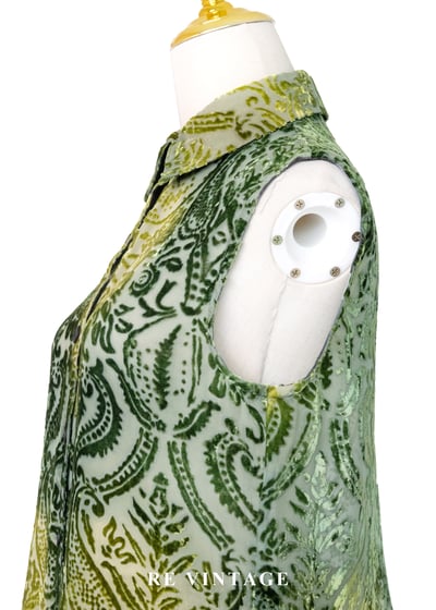 古典異國燒絨圖騰背心8