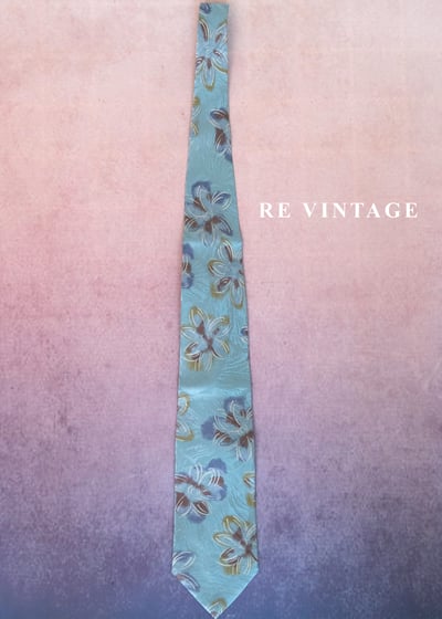 天藍色的花卉邂逅領帶2