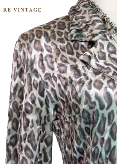 叢林獵手 - 冷調灰綠系豹紋絨布迷你洋裝5