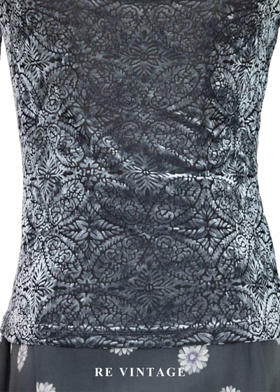 銀葉繁花 - 垂墜領絨布上衣3