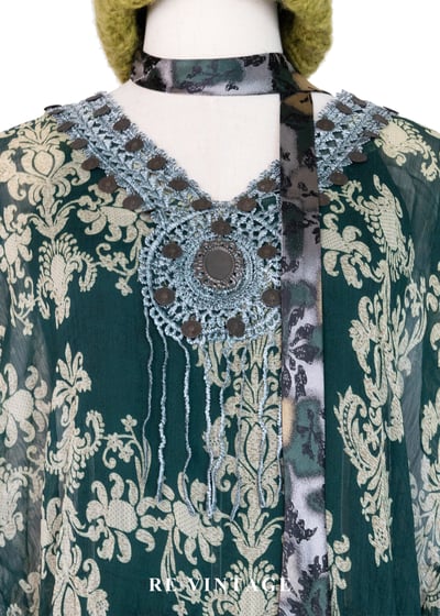 東歐精緻圖騰流蘇硬幣垂墜感上衣3