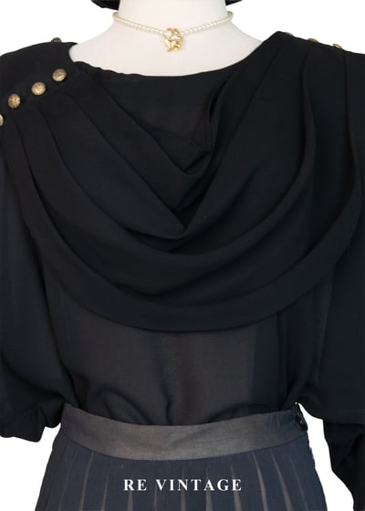 流動微光 - 金釦垂墜感雪紡上衣3