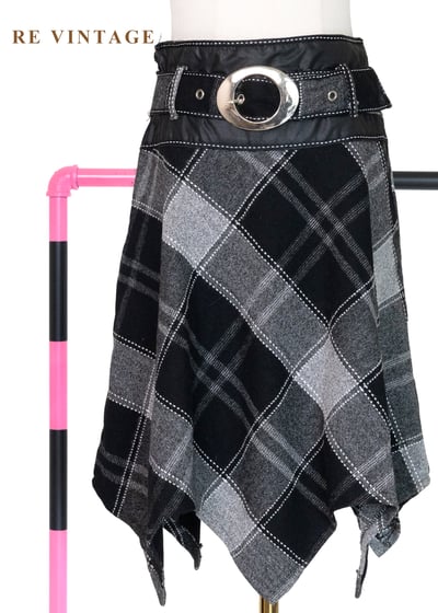 格紋結構不規則裙擺短裙（26"）1