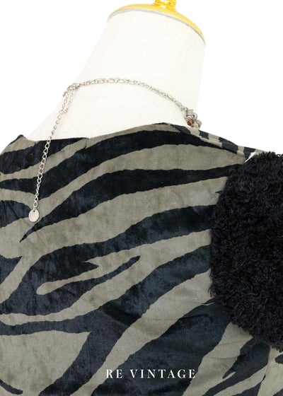 軍綠色斑馬毛毛絨布上衣6