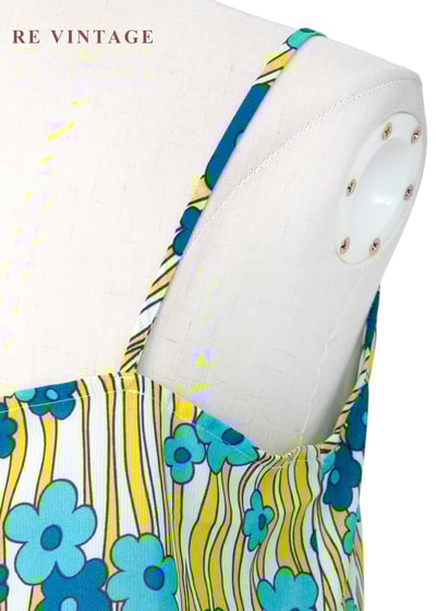 向陽藍花俏皮線條細肩帶洋裝15