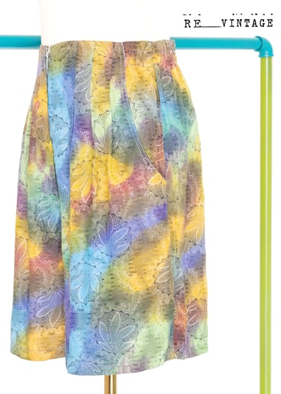 彩虹色暈染五分短褲（26"）1