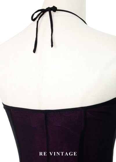 黑夜裡盛開的紫紅花繞頸長洋裝13