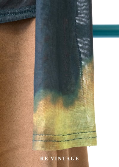 黃綠與藍綠暈染交疊網紗上衣5
