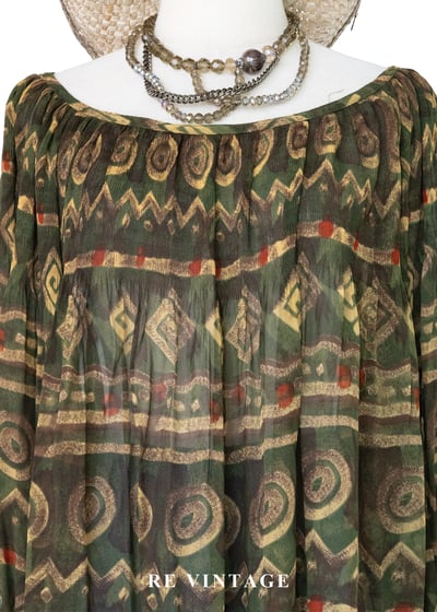 波希米雅公主狂放幾何圖騰上衣3