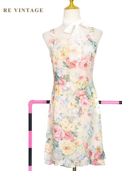 淡彩油畫大花卉洋裝1