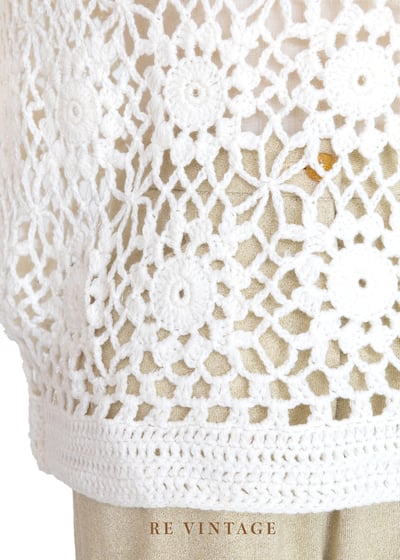 Pure white 針織小花荷葉領罩衫6