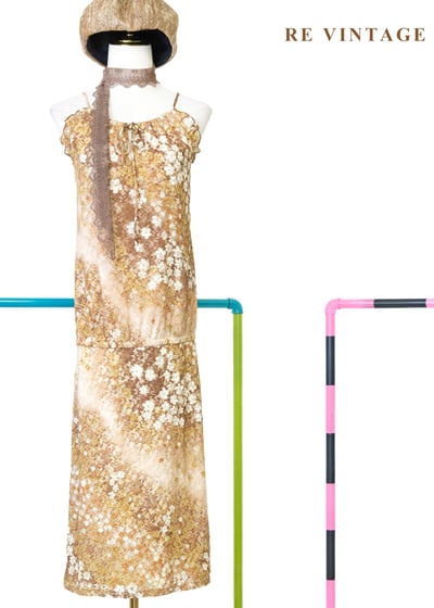 焦糖杏色色蕾絲小碎花鬆緊腰洋裝7