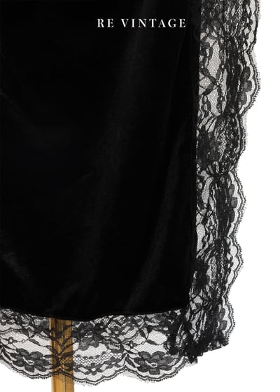 絲絨光澤蕾絲細肩帶洋裝6