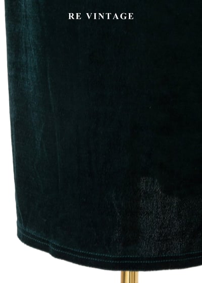 質感單品 - 柔霧深綠與苔綠光影細肩長洋裝10