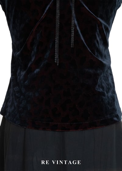 紅光豹紋絨布細肩帶背心3