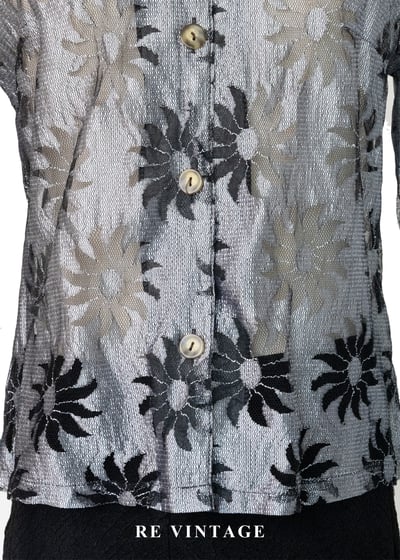 銀河系裡的溫室花朵透膚上衣6