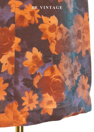 向日葵與玫瑰綻放在藍紫光中短裙（25"）8