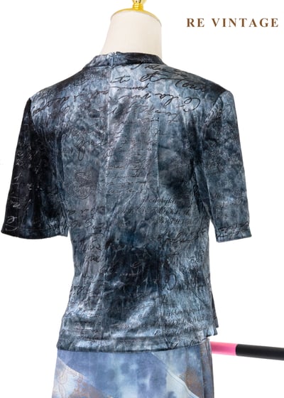 冷光藍灰調舊信紙絨布上衣8