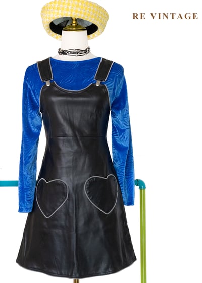 法國製 - 甜甜在心黑皮革愛心吊帶裙1