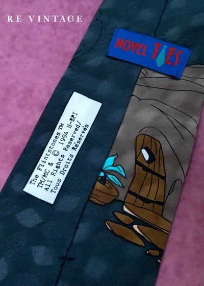 Warner Bros摩登原始人角色領帶7