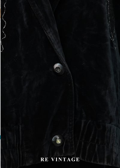 花羽輪廓黑絨深處外套5