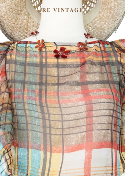 透光晨間荷葉邊格紋上衣3