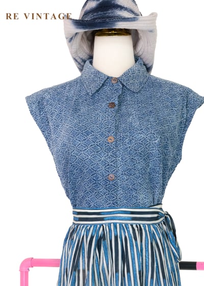 靛藍幾何紋理寬版上衣6