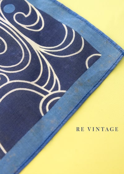 湖水裡的小花波紋小絲巾9