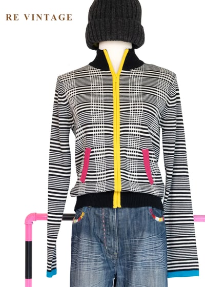 Sporty撞色黑格紋針織外套1