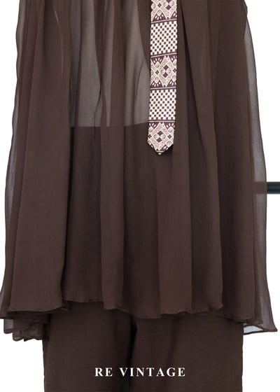 深褐流沙 - 極簡透感壓褶雪紡背心3