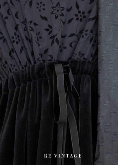 迷你小花透膚絨布長洋裝5