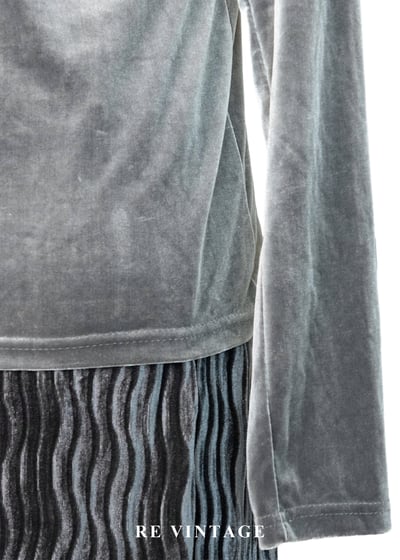 冰川代碼 - 銀灰色菱格絨布上衣8