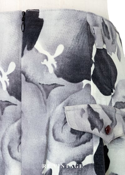 水墨畫中的冷冽玫瑰 - 灰階高腰長裙（28"）9