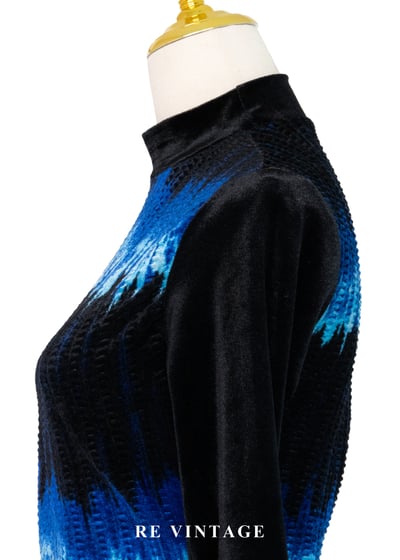 極光頻譜絨布長袖上衣8