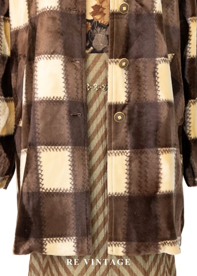 焦糖奶霜格紋絨布外套5