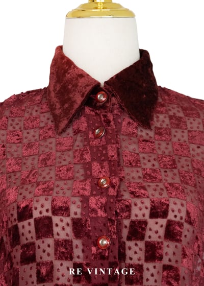 酒紅棋盤格光影交錯燒絨上衣3